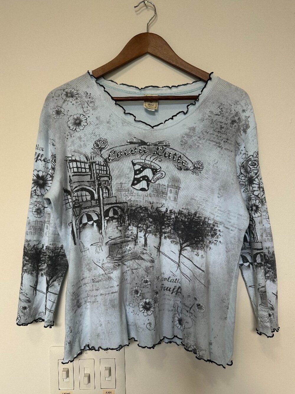 ☕️ Jess & Jane "Cocoa Latte" Parisian Cafe Lettuce Trim Top Medium ☕️